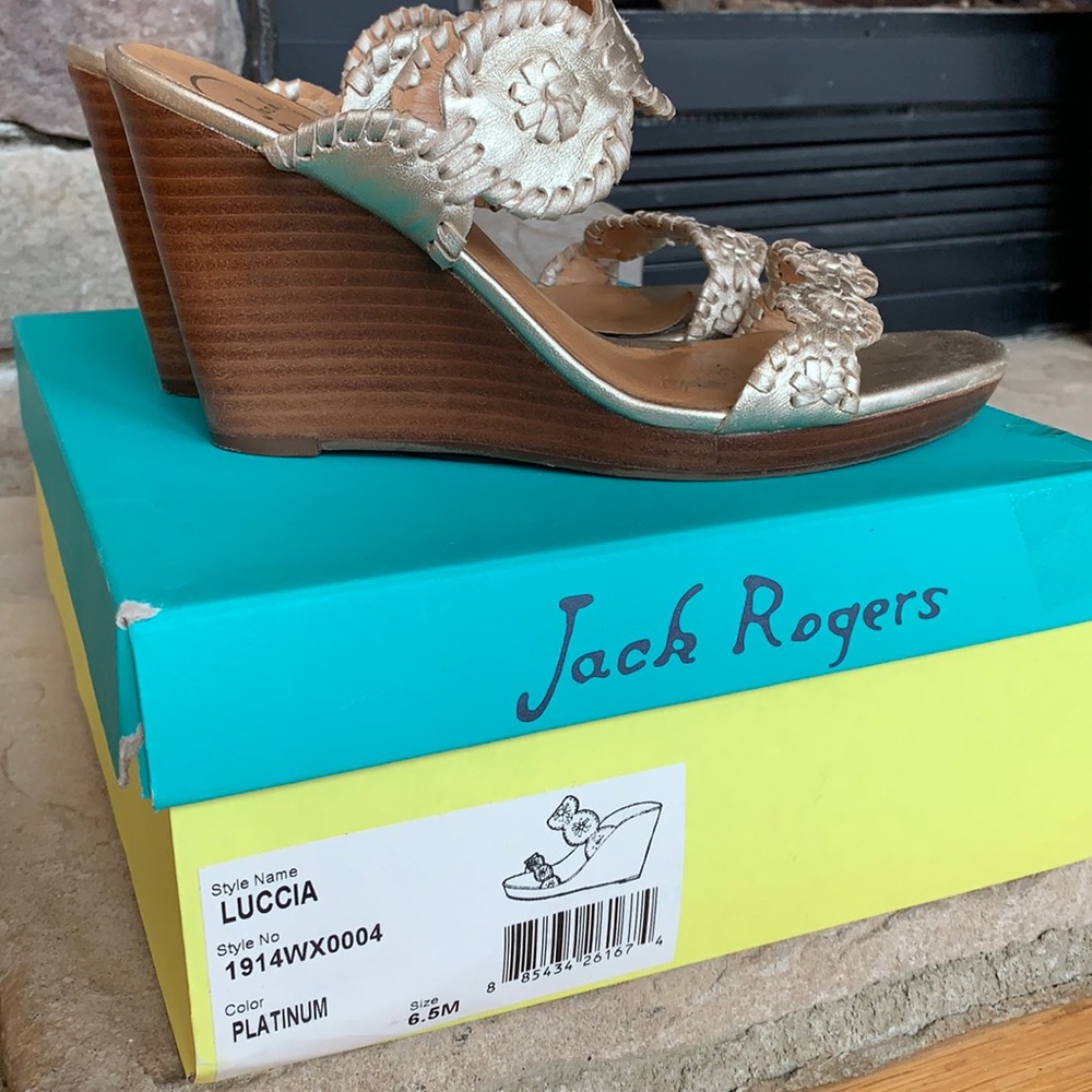Jack Rogers Platinum LUCCIA Wedge size 6.5